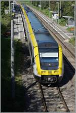 Etwas Bildfüllend zeigt sich der DB 612 019 auf dem Weg nach Friedrichshafen Hafen bei der schnellen Durchfahrt in Bietingen.