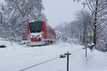 Viel Schnee auf der Nase hat dieser unbekannte Triebzug der BR 612 kurz hinter Lindau auf dem Weg ins Allgäu.