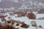 06. Dezember 1986, ein Tw der BR 614 fährt bei Trebgast in Richtung Bayreuth.