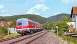 614 083 passierte am 4.9.06 auf dem Weg nach N�rnberg den Bahn�bergang am s�dlichen Ortsrand von Hohenstadt. 