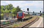 Der Corradia Lint 620040 steht hier am 128.5.2022 um 14.51 Uhr abfahrbereit nach Bonn am Bahnsteig in Rheinbach.