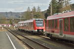 In Dieringhausen stehen die Triebwagen 620 516 und der 622 501 in der Abstellung.