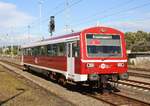 VT 43 der Hanseatischen Eisenbahn / Hans am 13.09.2017 in Neustrelitz. Ich stehe auf dem Bahnsteig.