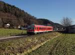 Der 628 586 als REX nach Braunau am 31.12.2017 bei der Ausfahrt aus Munderfing.