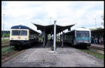 In Kaufering trafen sich hier am 16.5.1999 zwei unterschiedliche Triebwagen der Baureihe 628. Vorserie links mit Steuerwagen 928101 und Serienausführung rechts mit Steuerwagen 928245!