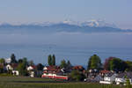 628 549 auf der Bodenseegütrelbahn mit den Bergen im Hintergrund. 1.5.19