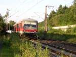 RE 5232 (Trier Hbf - Luxembourg) ist kurz vor der Einfahrt in den Bahnhof  Karthaus .    14.07.07
