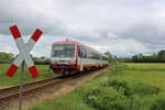 neg 628 071-2 verlässt Deezbüll zur Fahrt nach Dagebüll Mole. (30.05.2022)