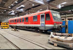 Der ehemals auf der Kurhessenbahn verkehrende 628 227-0 hat sich in den heiligen Hallen der Verkehrs Industrie Systeme GmbH (VIS) in Halberstadt eingefunden und war beim diesjährigen Tag der