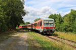 DB 628 441 und 628 445 sind auf der Lautertalbahn bei Heinzenhausen unterwegs in Richtung Kaiserslautern Hbf.