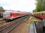 3 Triebwagen der BR 628 als Pendelzug Baumschulenweg - Schneweide. Die Triebwagen muten vor der Rckfahrt bis Neuklln als Leerfahrt verkehren und konnten erst hier umsetzen.
Blick vom S-Bhf. Neuklln