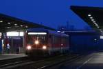 Zur blauen Stunde legt 628 693 am Abend des 14. Dezembers 2008 als RB 18826 von Wissembourg (F) nach Neustadt (Weinstrae) im Hauptbahnhof von Landau einen kurzen Zwischenhalt ein.