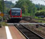 Hauptbahnromantik (XXIII, untere Lahntalbahn). Anschluss and die große Welt gibt es hier in Eschhofen. 628 438 von Gießen nach Limburg durchfährt mit wedelnden Ohren, Steuerwagen voraus die Einfädelung der Main-Lahn-Bahn in die untere Lahntalbahn. (25. April 2009, 11:42)