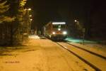 628 618-1 hlt in der Winternacht vom 13. auf den 14.Februar 2009 am Haltepunkt Suerhop in Buchholz in der Nordheide auf der Heidebahn als RB 14769 auf dem Weg nach Soltau