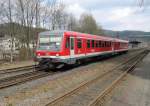 Ausfahrt fr RE 17 nach Hagen. (Foto: Bahnhof Arnsberg am 09.04.2010)