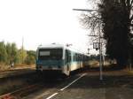 628 205-4/928 205-1 mit RB 73664 (RB 84 Egge-Bahn) Holzminden-Paderborn auf Bahnhof Ottbergen am 13-10-2001.