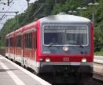 628 618 und ein weiterer 628er durchfahren am 9. Juli 2011 den Bahnhof Hmelerwald Richtung Peine.