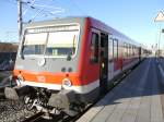 BR 928 626 steht in Dachau Bahnhof als S-Bahn(A-Linie)nach 
Altomnster bereit.

Aufgenommen am 27.11.11