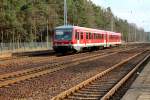 Fr meine Gegend ein doch schon recht ungewhnlicher Anblick, der Triebwagen 628/928-435 auf Dienstfahrt am 06.04.2012 in Bf Nassenheide.