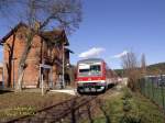 An dem Endbahnhof Kranichfeld der Ilmtalbahn wartet 628 611 auf die Rckfahrt nach Weimar.