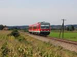 Der 628 577 als RB nach Passau am 21.09.2012 unterwegs bei Huckenham.