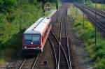 928 416 als RE 59798 von Regensburg Hbf nach Neustadt (Waldnaab) bei der Durchfahrt in Irrenlohe, 21.08.2012