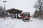 Nach 6 Stunden Pause fuhr am 31.01.2010 zwischen Bad Kleinen und Lbeck wieder ein Zug. Am Nachmittag konnte der Bh Rostock 628 656 bereitstellen, welcher hier als RE 1 nach Lbeck Hbf aus dem Bahnhof von Schnberg (Mecklenburg) ausfhrt.Der Tag war in M-V geprgt von extremen Wetterverhltnissen und den dadurch entstandenen Zugausfllen, vor allem in Vorpommern.