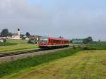 Der 628 568 als RB nach Rosenheim am 18.05.2013 unterwegs bei Feichten.