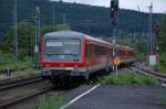 Nachschu auf den Ersatzpendel zwischen Neckarelz und Bad Friedrichshall-Jagstfeld der hier gerade Neckarelz verlsst, es ist der 628 230 mit dem 928 247 deren Schlulicht man hier sieht. 31.5.2013