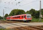 Aus Neuss kommend ist der 628 496 als RB 38 am B Blumenstrae in Grevenbroich zu sehen.