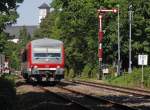 928 554-5 ist in Friedrichshafen als RB 22725 gestartet und wird in Krze Lindau erreichen. Entsprechend der schon umgestellten Zugzielanzeige wird dieser Triebwagen als RB 22865 ber Kilegg nach Aulendorf weiterfahren (Lindau-Aeschach, 17.08.2013).