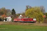 628 628 mit S-Bahn, A-Linie (29318) bei Bachern (02.04.2014)