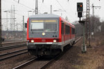 928 617 als RB 37 nach Duisburg-Entenfang bei der Einfahrt in Duisburg-Bissingheim 19.3.2016