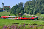 928 584-1 war Anfang August 2020 auf der Strecke von Waging am See nach Traunstein eingesetzt und wurde hier bei Otting abgelichtet.