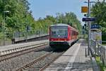 Züge von/zu der Ladesgartenschau in Überlingen (||) - 629 001/628 901 durchfahren als RE 22788, Friedrichshafen Stadt - Singen (Hohentwiel), am 18.08.2021 Friedrichshafen-Manzell