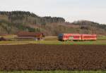 DB Südostbayernbahn 628 577 als RB 27362 von Wasserburg (Inn) nach Grafing Bahnhof, bei Oberndof; 16.01.2011