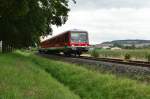Über Kbs 782 ist der 928 314 in Richtung Bad Mergentheim nach Würzburg Hbf unterwegs. Hier ist der Zug zwischen Igersheim und Markelsheim am 18.8.2014 abgelichtet.