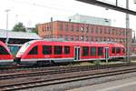 Portrait von 640 013, als dieser am Nachmittag des 22.06.2019 zusammen mit 640 015 am Bahnsteig in Koblenz Hauptbahnhof stand und rangierten kurz darauf in Richtung Abstellgleis.