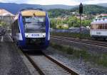 Ein LINT27-Triebwagen des HEX (Harz-Elbe-Express) fhrt am 09.06.2012 aus Richtung Vienenburg kommend und mit Ziel Thale im Bahnhof Wernigerode ein.