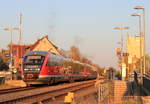 642 227+634 als RE Crailsheim-Heilbronn am 07.04.2020 bei der Ausfahrt aus dem Haltepunkt Neuenstein. 