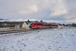 Am 30.12.2025 war 642 235 als RB 21990 auf dem Weg von Johanngeorgenstadt nach Zwickau. Gerade hat er die Ortslage Weißbach passiert.