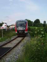 Ein BR 642 in Sulzberg bei Kempten der aus Reutte in Tirol kommt am 10.08.09