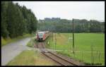 Ein 642er-Doppel in Leuterschach mit einer RB nach Augsburg am 25.08.2012.