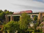 26.Mai 2012 - Ein 642er der Erzgebirgsbahn erreicht in Krze den Cranzahler Bahnhof.