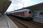 Am Gleis 4 in Wolfsburg stand der RE (RE 14020) von Wolfsburg Hbf nach Hannover Hbf und geschoben hatte die 112 128-4. Zur gleichen Zeit stand am Gleis 3 ein 642er als RB36 (RB 27719) von Wolfsburg Hbf nach Magdeburg Hbf. 28.09.2013