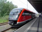 BR642 (DESIRO) der Ostsee-Recknitz-Bahn als RB im Rostocker Hbf. (23.06.03)