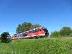 Der 642 078 von DB Regio Nordost mit einem weiteren 642 am 6. Juni 2014 auf dem Weg von Wismar nach Tessin hier bei Kröpelin. 