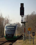 642 305 als Geisterzug bei Ausfahrt Neukirch Lausitz (West)Geisterzug deshalb, weil der letzte Fahrgast hier austieg.