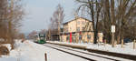 Der Trilex VT 09 A auf seinem Weg von Dresden Hbf nach Zittau wurde am 12.02.17 bei der Einfahrt in Schmölln (OL) im Bild festgehalten.