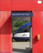 Der VT0011 der Ostseeland Verkehr GmbH fhrt als RB43 in Gelsenkirchen-Zoo ein.